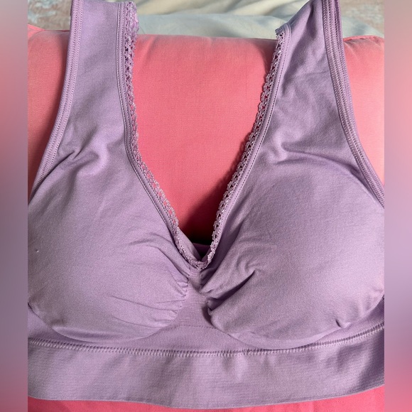 Two pack of 2X genie bras. - Picture 2 of 5